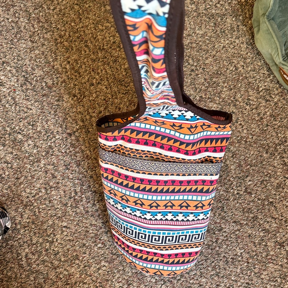 Beyond Yoga Colorful Geometric yoga mat tote